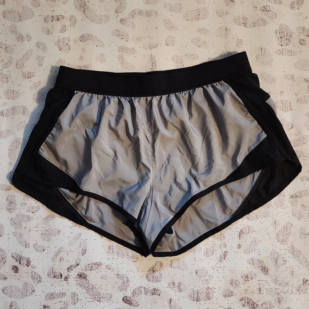 VS Ultimate Shorts